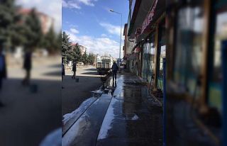 Akyaka Belediyesi dezenfekte çalışmalarını sürdürüyor