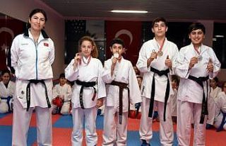 Aliağalı genç karatecilerden büyük başarı