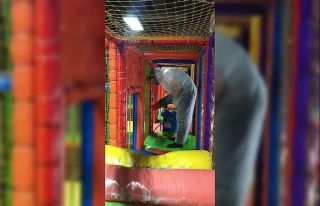 Alışveriş merkezindeki oyun alanları dezenfekte...