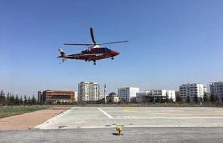 ALS hastası adam hava ambulansı ile hastaneye getirildi