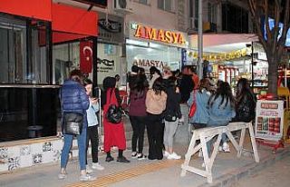 Amasya’da otobüs yazıhanelerinde bilet kuyruğu