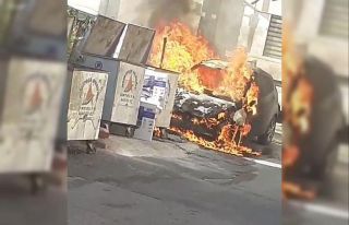 Antalya’da otomobil cayır cayır yandı