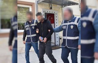 Antalya’da ticari taksilerin içindeki paraları...