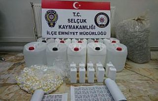 Araç bagajında 300 litre bandrolsüz dezenfektan...