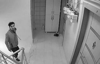 Arnavutköy’de ayakkabı hırsızlığı kamerada