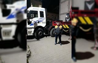 Ayağını iş makinesine kaptıran işçi hayatını...