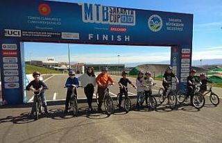 Ayçiçeği Bisiklet Vadisi misafirlerini ağırlamaya...