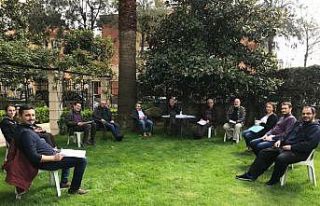 Aydınlı Eczacılardan toplantıya Korona Virüs...