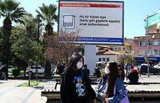 Aydınlılara ‘sosyal mesafeyi koruma’ çağrısı