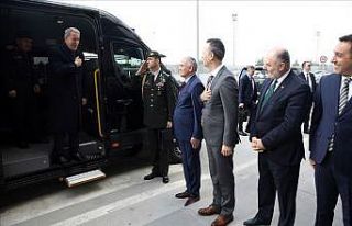 Bakan Akar, ASELSAN’ı ziyaret etti