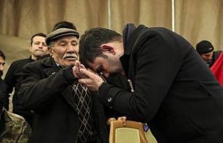 Bakan Kurum’u duygulandıran şehit babası