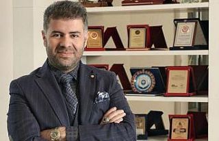 Bakan Selçuk’un ’ilk teneffüs’ paylaşımına...