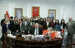 Başkan Demirtaş’tan dereceye giren öğrencilere...