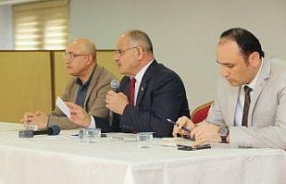 Başkan Esat Öztürk muhtarlarla toplantı düzenledi