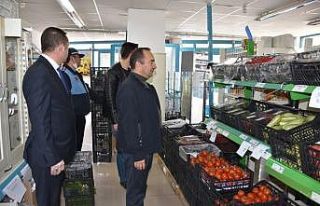 Başkan, esnafları salgına karşı bilgilendirdi