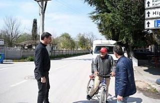 Başkan Kocaman vatandaşları bizzat bilgilendiriyor