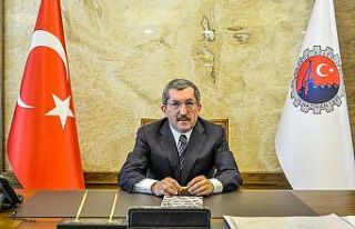 Başkan Vergili şehitleri andı