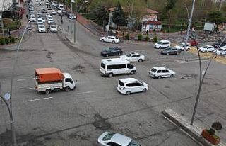 Batman’da trafik ışıklarından ‘evde kal’...