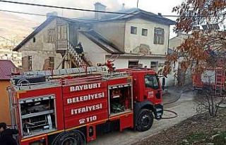 Bayburt’ta çıkan yangın korkuttu