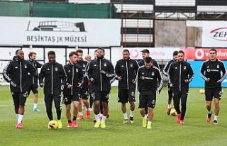 Beşiktaş, Antalyaspor hazırlıklarını sürdürdü