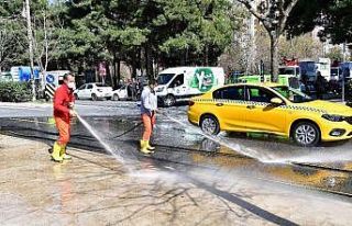 Beylikdüzü’nde tüm yollar düzenli olarak temizleniyor