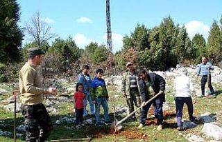 Beyşehir’de mahalleli gençlerden “Benim de dikili...