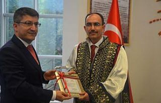 Bilecik Şeyh Edebali Üniversitesinin yeni rektörü...