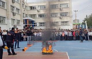 Bilnet Okullarında gerçeği aratmayan deprem ve...