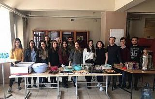 Bir engelliyi sevindirmek için bir araya geldiler