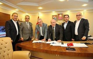 Bıyık ve Çiler, yeni tesis için protokol imzaladı