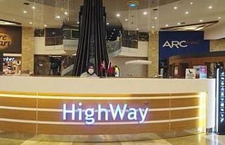 Bolu’da, Highway AVM koronavirüse karşı ilaçlandı