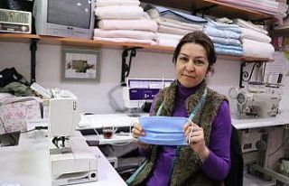 Bolu’da, iş yükü az olan gönüllü terziler...