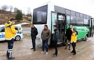 Bolu’ya giriş ve çıkışlarda yolcuların ateşleri...