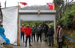 Bu köy halkı kendi karantinasını kendi oluşturdu