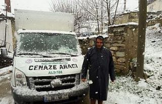 Buldan’ın yüksek kesimlerinde kar yağışı etkili...