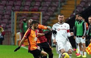 Burak Yılmaz, Antalya maçında cezalı