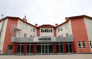 Burdur Belediyesi sağlık çalışanlarına otelini...