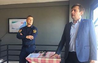 Burhaniye’de balıkçılara suni resif uygulaması...