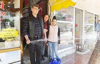 Burhaniye’de esnaflar toza karşı mücadele başlattı