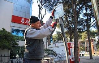 Burhaniye’de Hürriyet Caddesi ışıl ışıl oldu