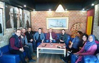 Bursa’nın örnek grubu iyilik dağıtıyor