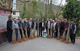Büyükşehir Belediyesinden koza üreticisine destek