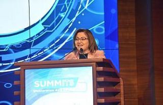 Büyükşehir’in akıllı ulaşım projesi Türkiye’ye...