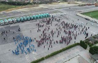 Cadde ve sokakları temizleyen temizlik ordusu havadan...