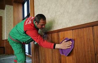 Camilerinde bahar temizliği