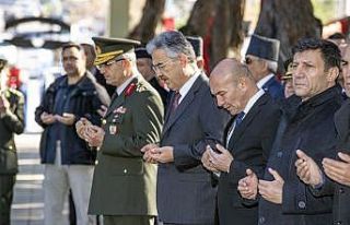 Çanakkale şehitleri için İzmir’de anma töreni