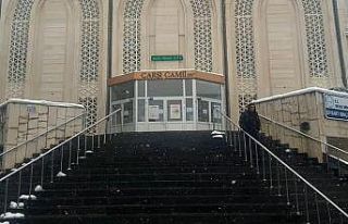 Cemaat ile namaz kılmaya ara verilince Develi camileri...