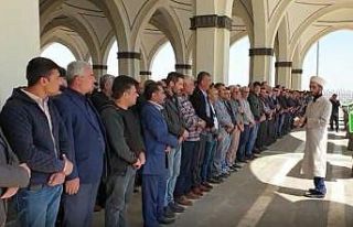 Cenaze namazı öncesinde korona uyarısı