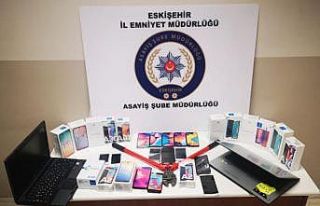 Cep telefonu hırsızı yakalandı