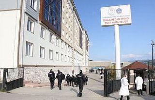 Cezayirlilerden Türkiye’ye teşekkür